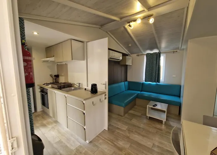 Mobil 6 Personnes 5 Etoiles *