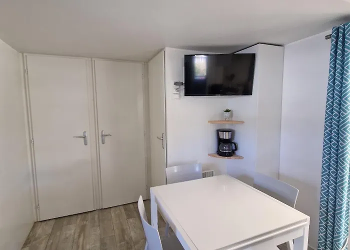 Kemp Mobil 6 Personnes 5 Etoiles